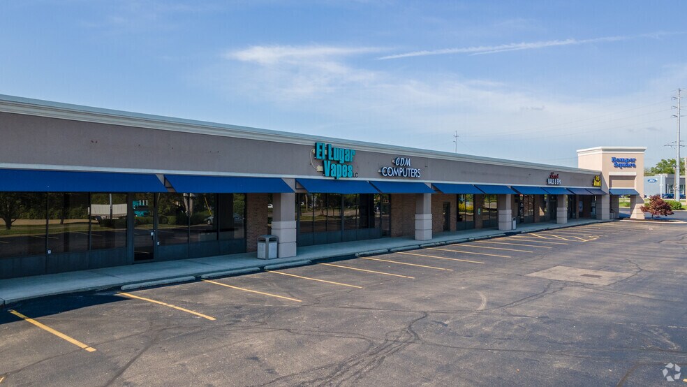 107-139 W Kemper Rd, Cincinnati, OH à louer - Photo du bâtiment - Image 2 de 4