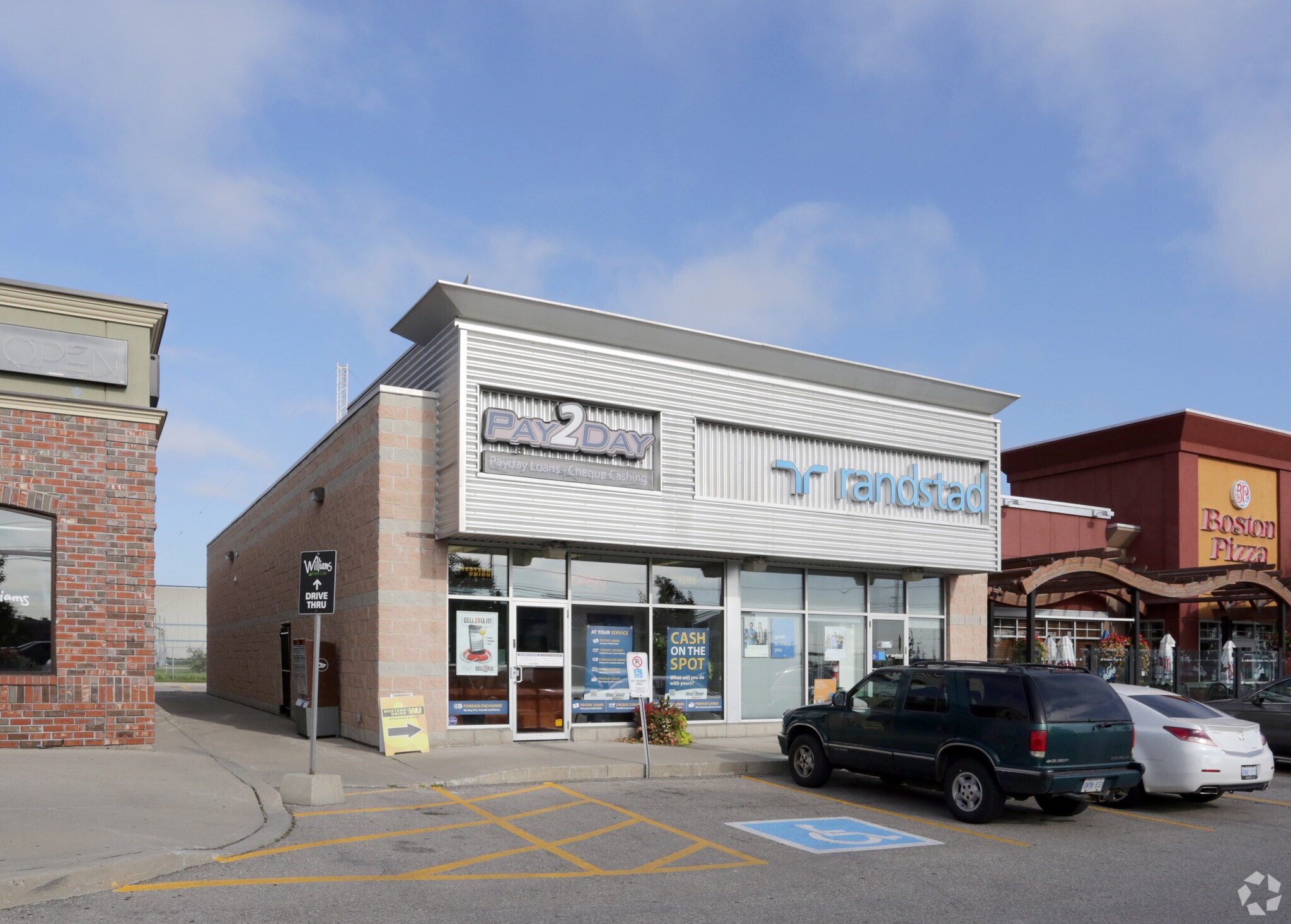 2456 Queen St E, Brampton, ON à vendre Photo principale- Image 1 de 1