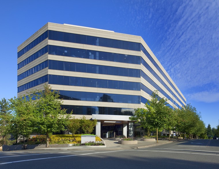 110 110th Ave NE, Bellevue, WA for lease - Building Photo - Image 2 of 4