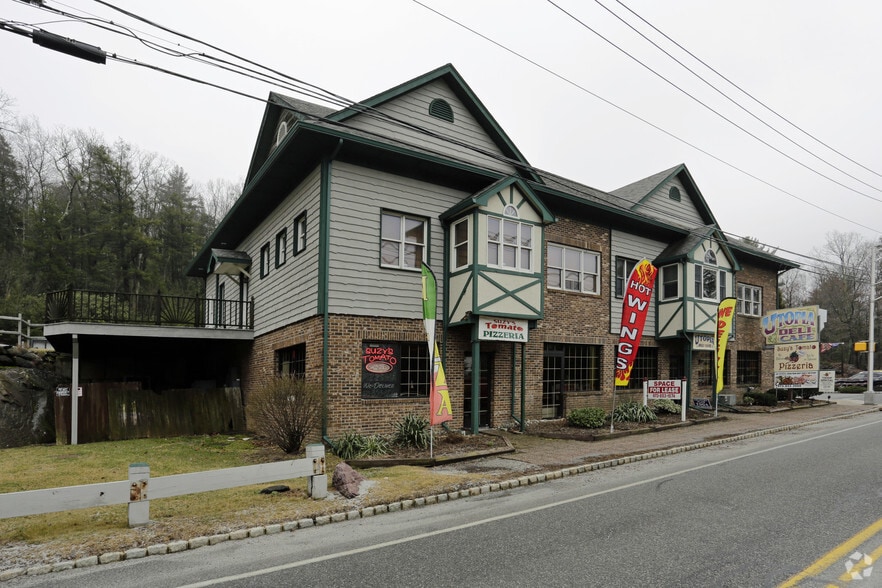 355 Warwick Tpke, Hewitt, NJ for sale - Building Photo - Image 3 of 5