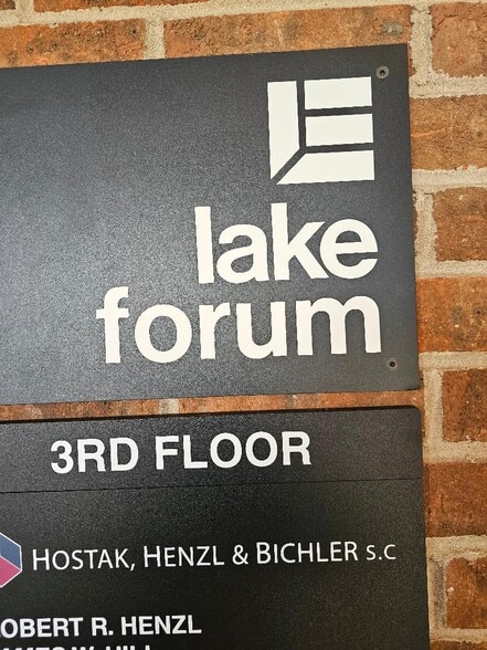 840 Lake Ave, Racine, WI à vendre - Photo du bâtiment - Image 2 de 16