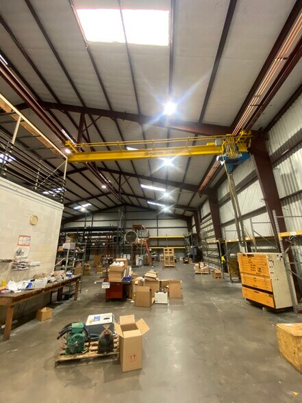 8614 Veterans Memorial Dr, Houston, TX à vendre - Photo intérieure - Image 3 de 14