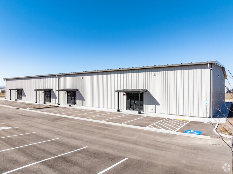 5211 Modern Ln, Caldwell, ID à louer - Photo du bâtiment - Image 3 de 5