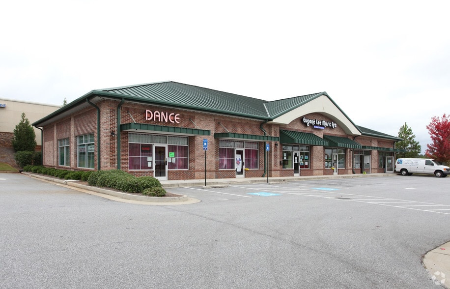 45 Old Peachtree Rd NE, Suwanee, GA for lease - Primary Photo - Image 1 of 27