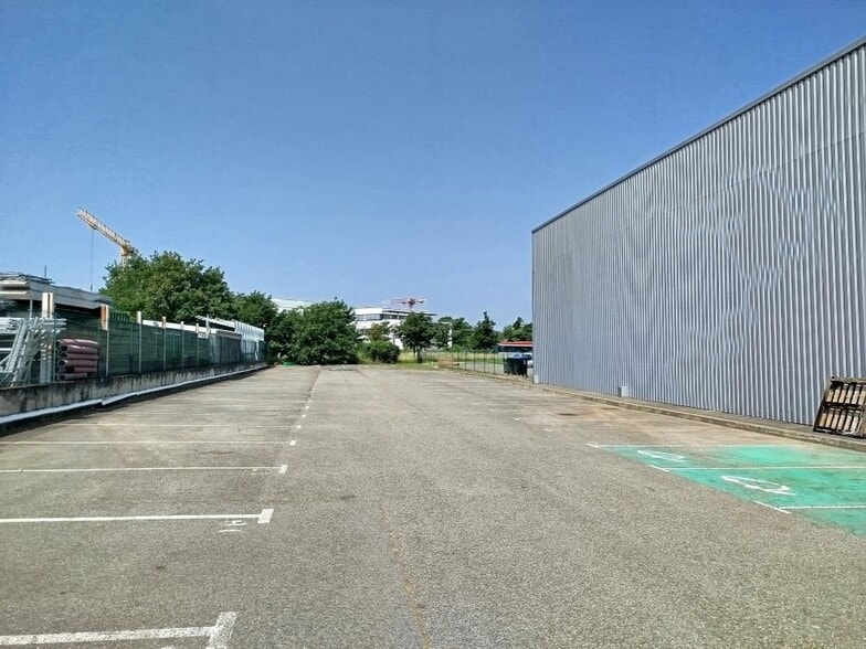 75 Rue Edmond Rostand, Toulouse for lease - Building Photo - Image 2 of 16