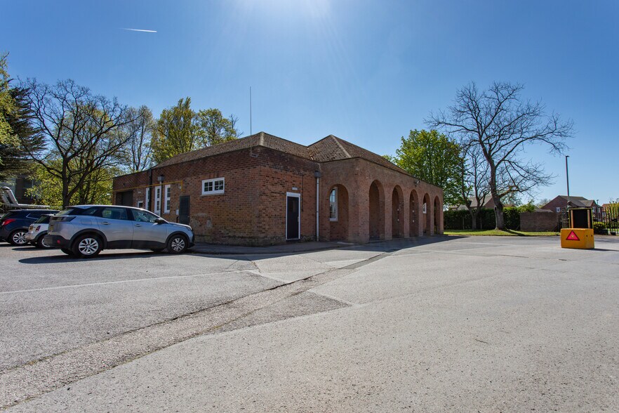 Leeds East Airport, Church Fenton à louer - Photo du bâtiment - Image 3 de 4