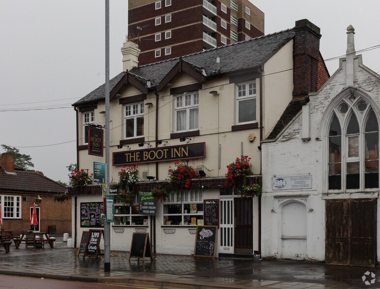 16 Lichfield St, Tamworth à louer - Photo du bâtiment - Image 2 de 2