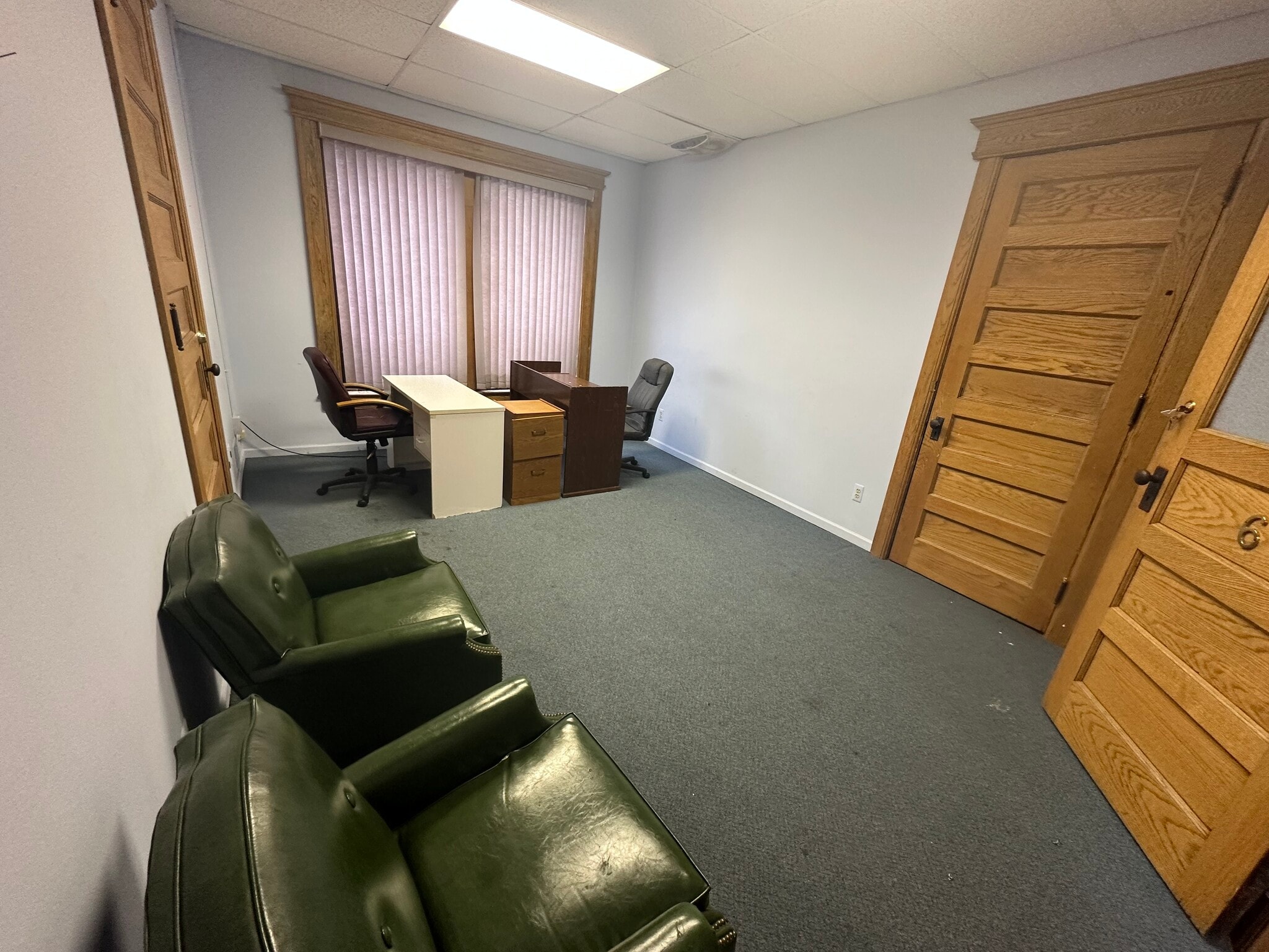 16-20 W Huron St, Pontiac, MI for lease Interior Photo- Image 1 of 3