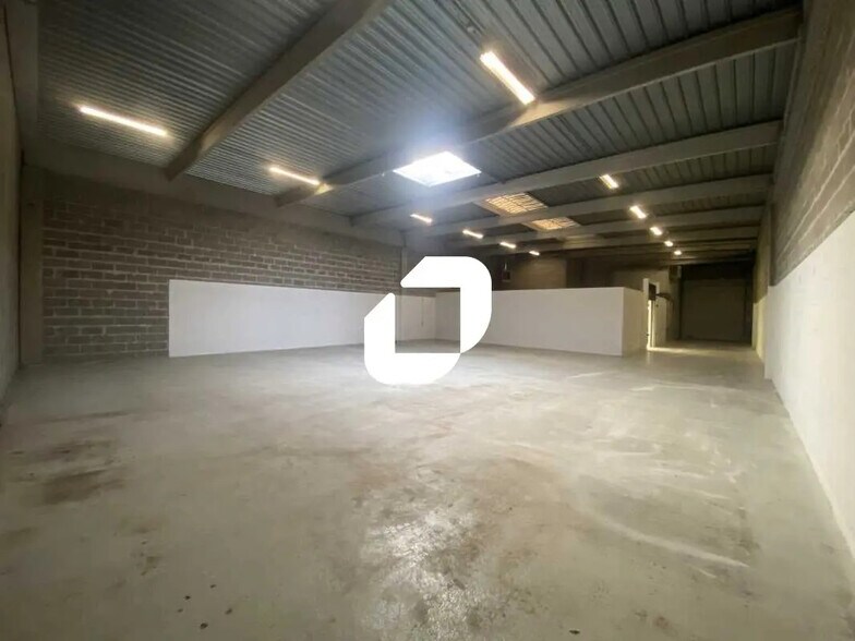 Industriel dans Herblay-sur-Seine à louer - Photo intérieure - Image 1 de 6