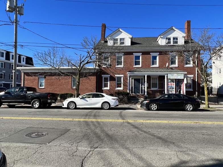 679-681 Western Ave, Lynn, MA à vendre - Photo du bâtiment - Image 1 de 16