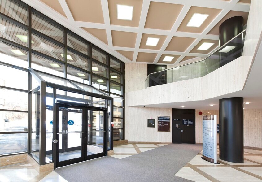 200 Catherine St, Ottawa, ON for lease - Interior Photo - Image 1 of 5