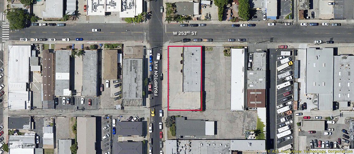 25310 Frampton Ave, Harbor City, CA à louer Photo du bâtiment- Image 1 de 3