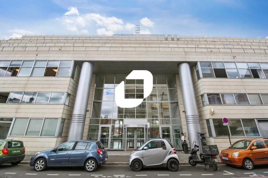 Bureau dans Alfortville à louer - Photo du bâtiment - Image 1 de 6