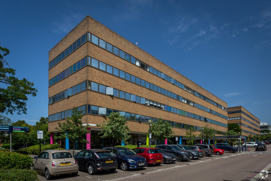 351-397 Midsummer Blvd, Milton Keynes for lease - Building Photo - Image 3 of 4