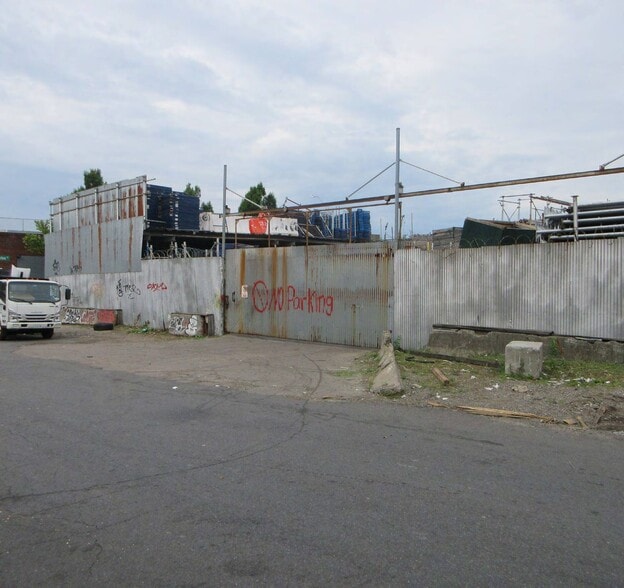1180 Longwood Ave, Bronx, NY for sale - Building Photo - Image 3 of 8