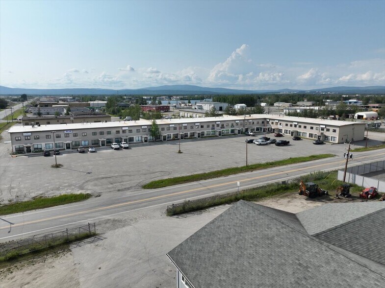 201 Old Steese Hwy, Fairbanks, AK à louer - Photo du bâtiment - Image 3 de 10