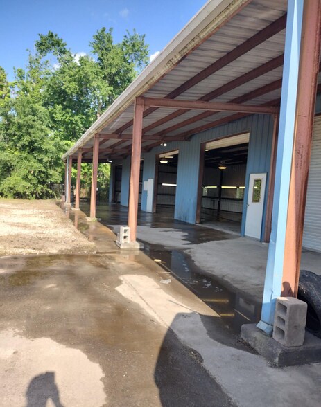 3746 N 16th St, Orange, TX à vendre - Photo du bâtiment - Image 2 de 7