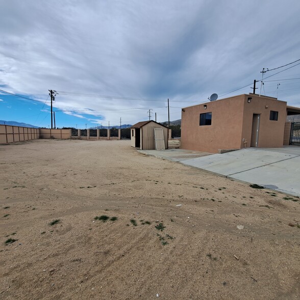 51607 29 Palms Hwy, Morongo Valley, CA for lease - Building Photo - Image 3 of 9