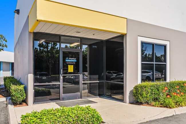 Plus de détails pour 2003 Raymer Ave, Fullerton, CA - Industriel à vendre