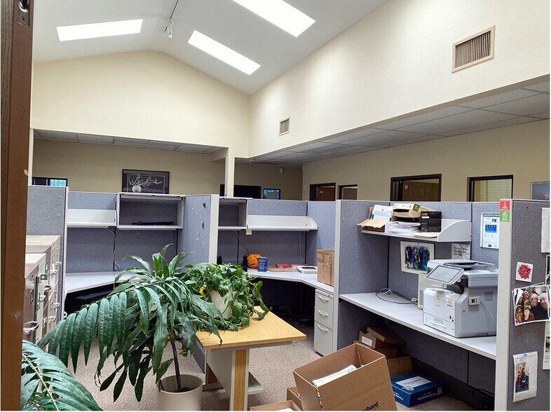 118 State Pl, Escondido, CA à louer - Photo intérieure - Image 2 de 11