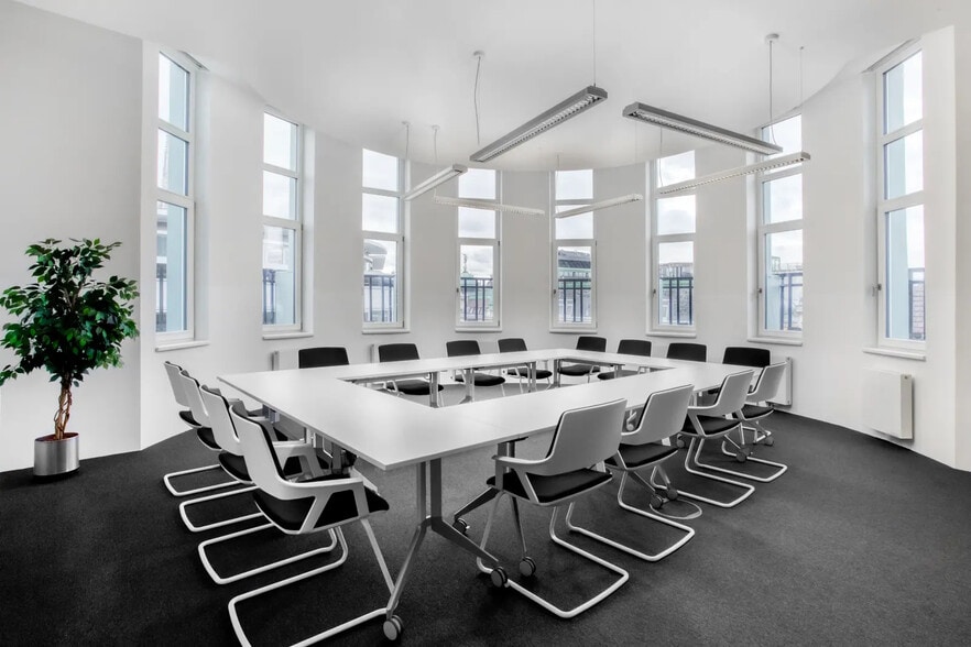 Espace de cotravail dans Suresnes à louer - Photo intérieure - Image 3 de 64