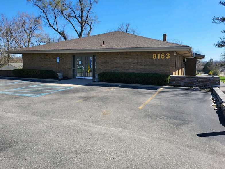 8163 Grand River Rd, Brighton, MI for lease - Building Photo - Image 1 of 7