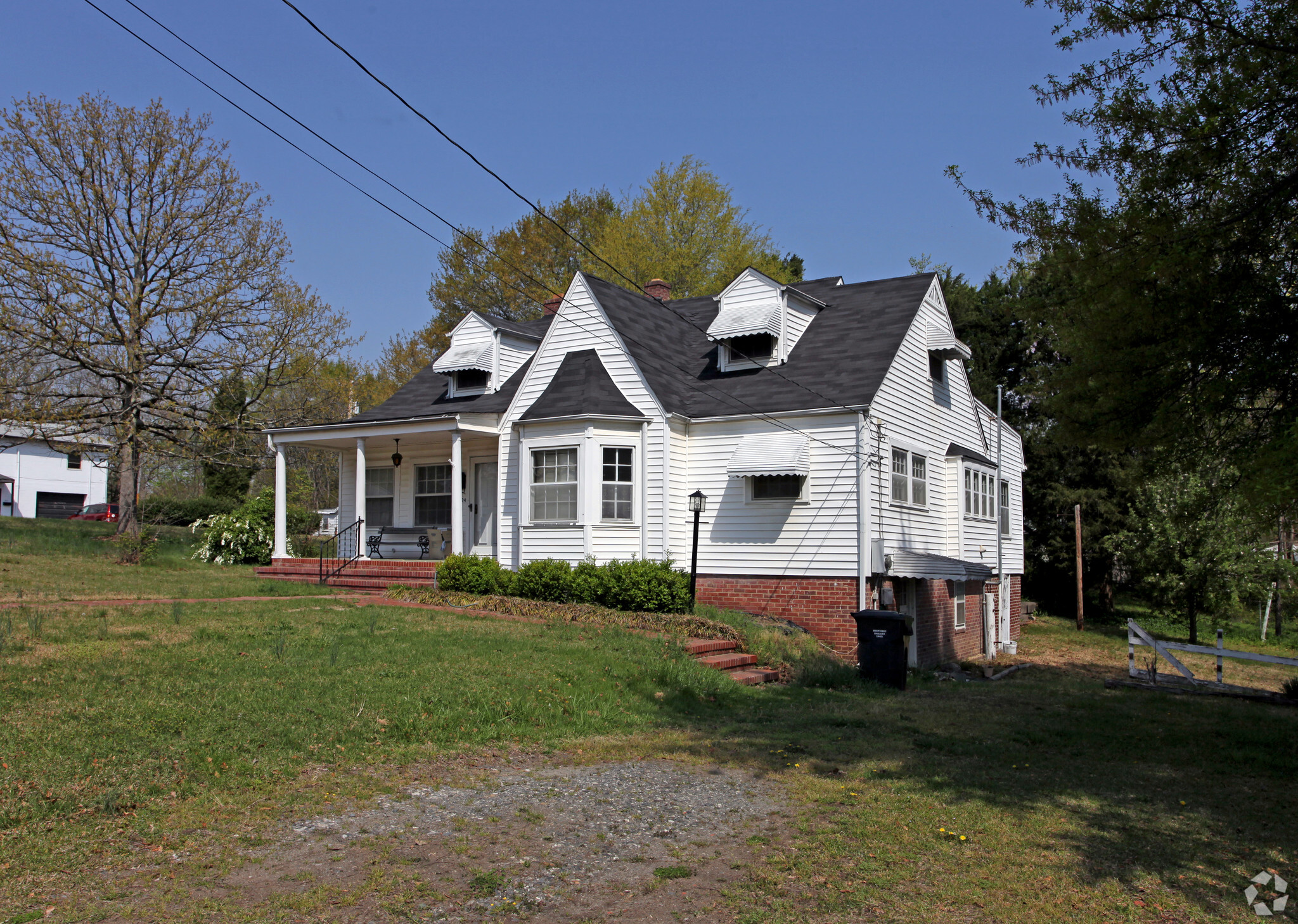 204 E Trade St, Dallas, NC à vendre Photo principale- Image 1 de 12