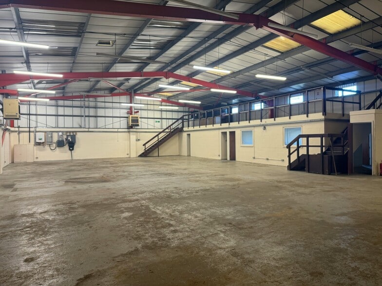 The Croft, Stanton Hill for lease - Building Photo - Image 3 of 7