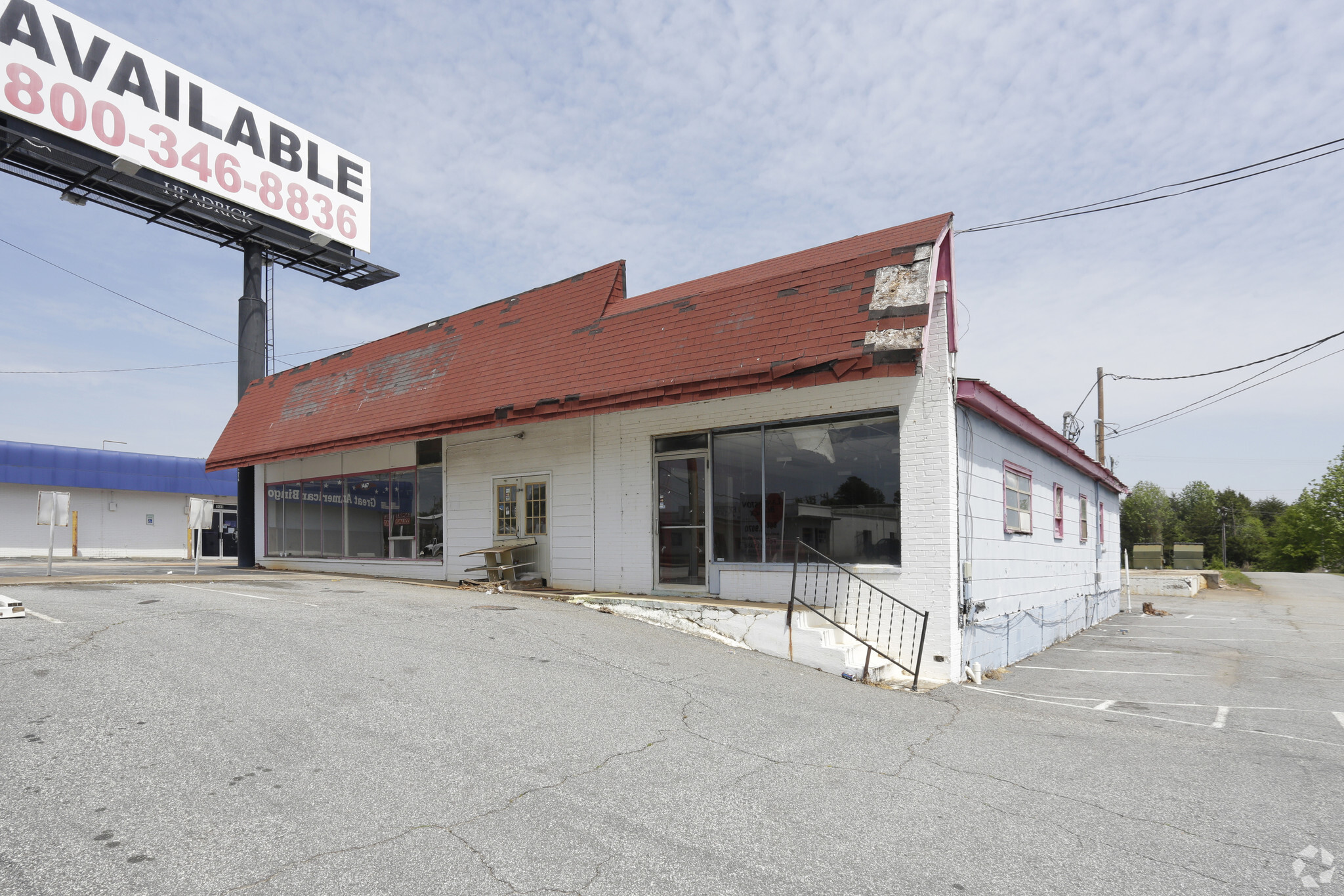 Asheville Hwy portfolio of 2 properties for sale on LoopNet.ca Primary Photo- Image 1 of 3