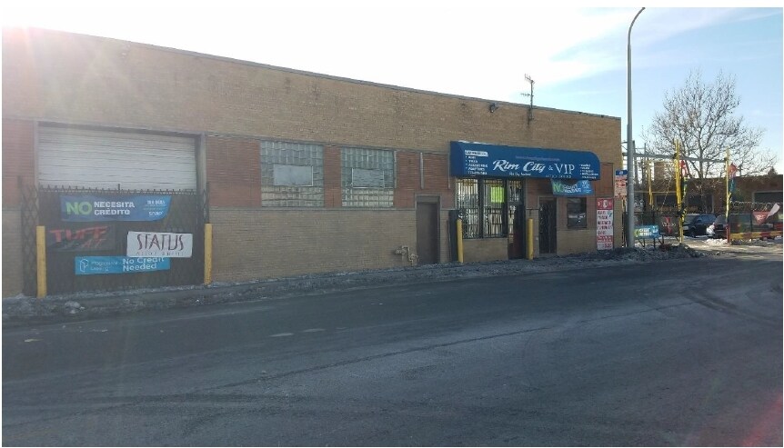 4253 W Grand Ave, Chicago, IL à vendre - Photo du bâtiment - Image 2 de 3