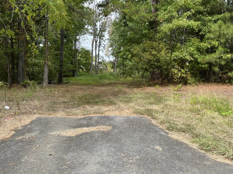 1601 Hillsboro St, Pittsboro, NC for lease - Building Photo - Image 1 of 7