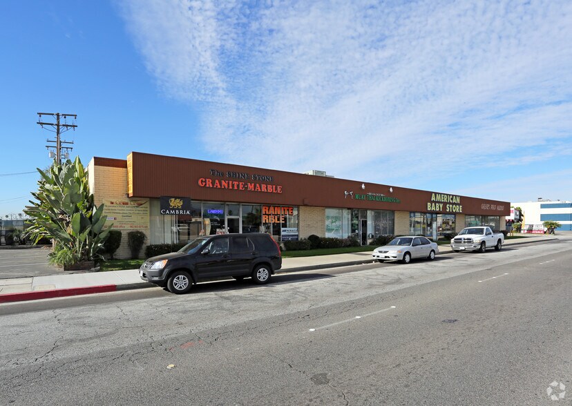 11668-11714 E Washington Blvd, Santa Fe Springs, CA for lease - Primary Photo - Image 1 of 6