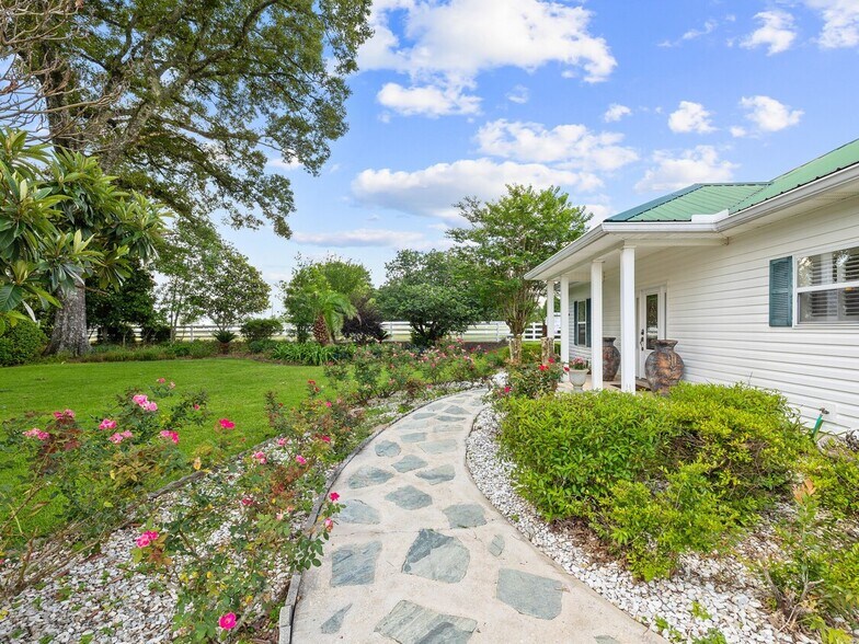 5676 State Highway 2 W, Defuniak Springs, FL à vendre - Photo du bâtiment - Image 2 de 32