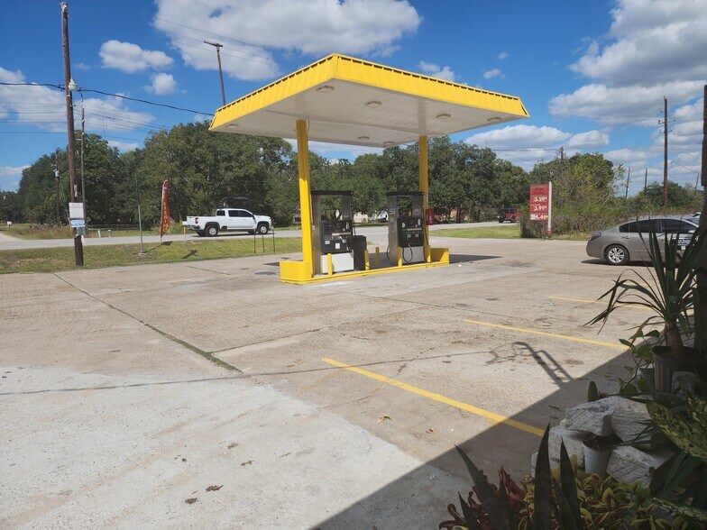 9618 FM 1462 Rd, Alvin, TX à vendre - Photo du bâtiment - Image 3 de 36