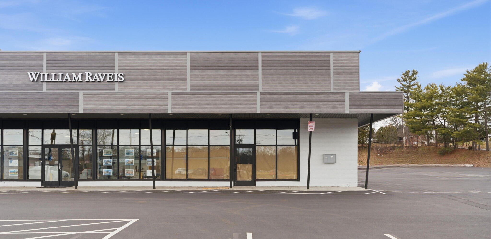 657 Silas Deane Hwy, Wethersfield, CT for lease Building Photo- Image 1 of 32