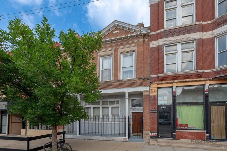1639 S Blue Island Ave, Chicago, IL à vendre - Photo principale - Image 1 de 44