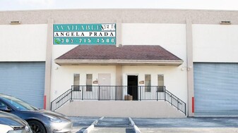 Warehouse (Tile) in Doral for lease - Entrepôt