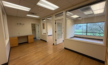 6800 E Green Lake Way N, Seattle, WA à louer Photo intérieure- Image 2 de 4