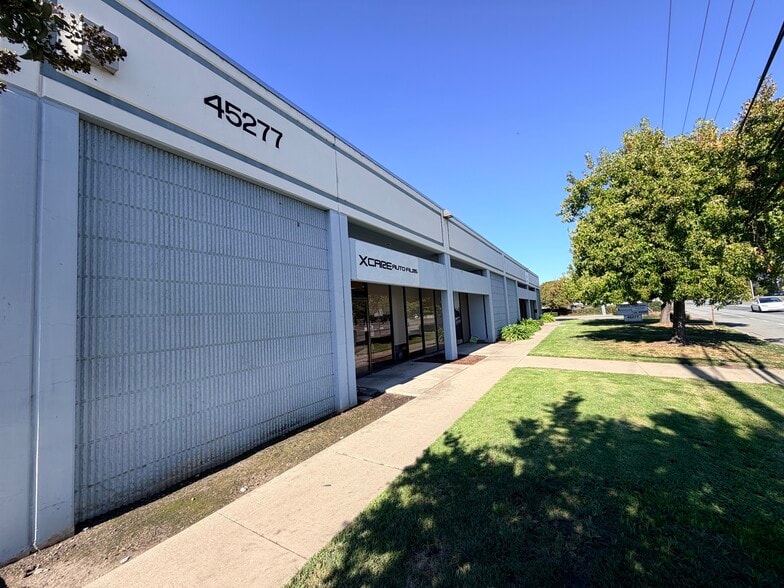 45277 Fremont Blvd, Fremont, CA for lease - Building Photo - Image 3 of 5