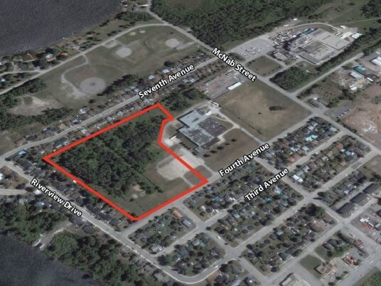 124 Fourth Ave, Arnprior, ON à vendre - Aérien - Image 1 de 1