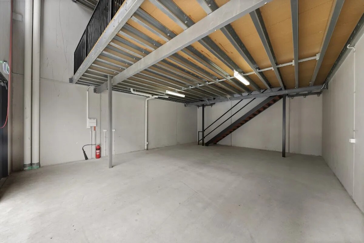 11-13 Chandos St, Cheltenham, VIC 3192 - Unit 2 - - Interior Photo - Image 1 of 2