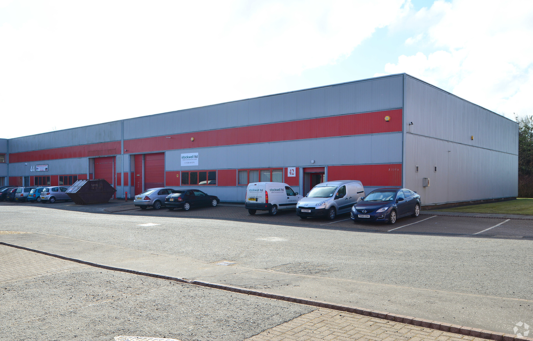 42-46 Grayshill Rd, Cumbernauld for lease Primary Photo- Image 1 of 5