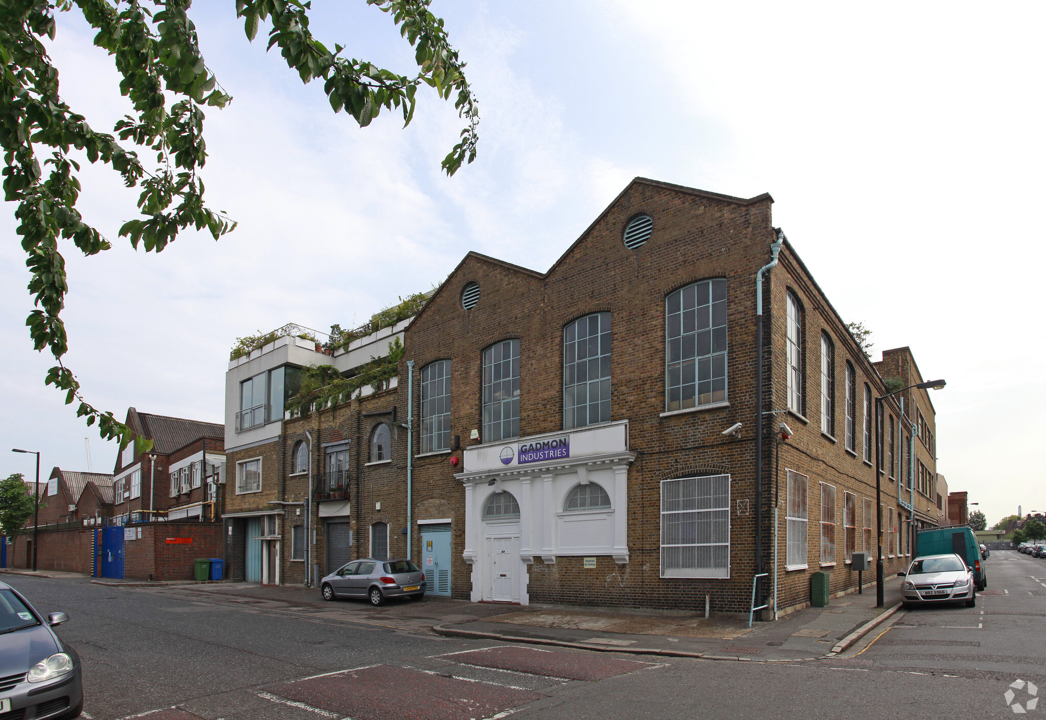 55-57 Glengall Rd, London for sale Primary Photo- Image 1 of 6