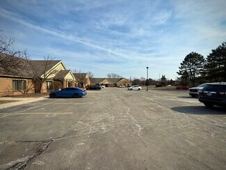 Plus de détails pour 6500 Centurion Dr, Lansing, MI - Bureau à louer