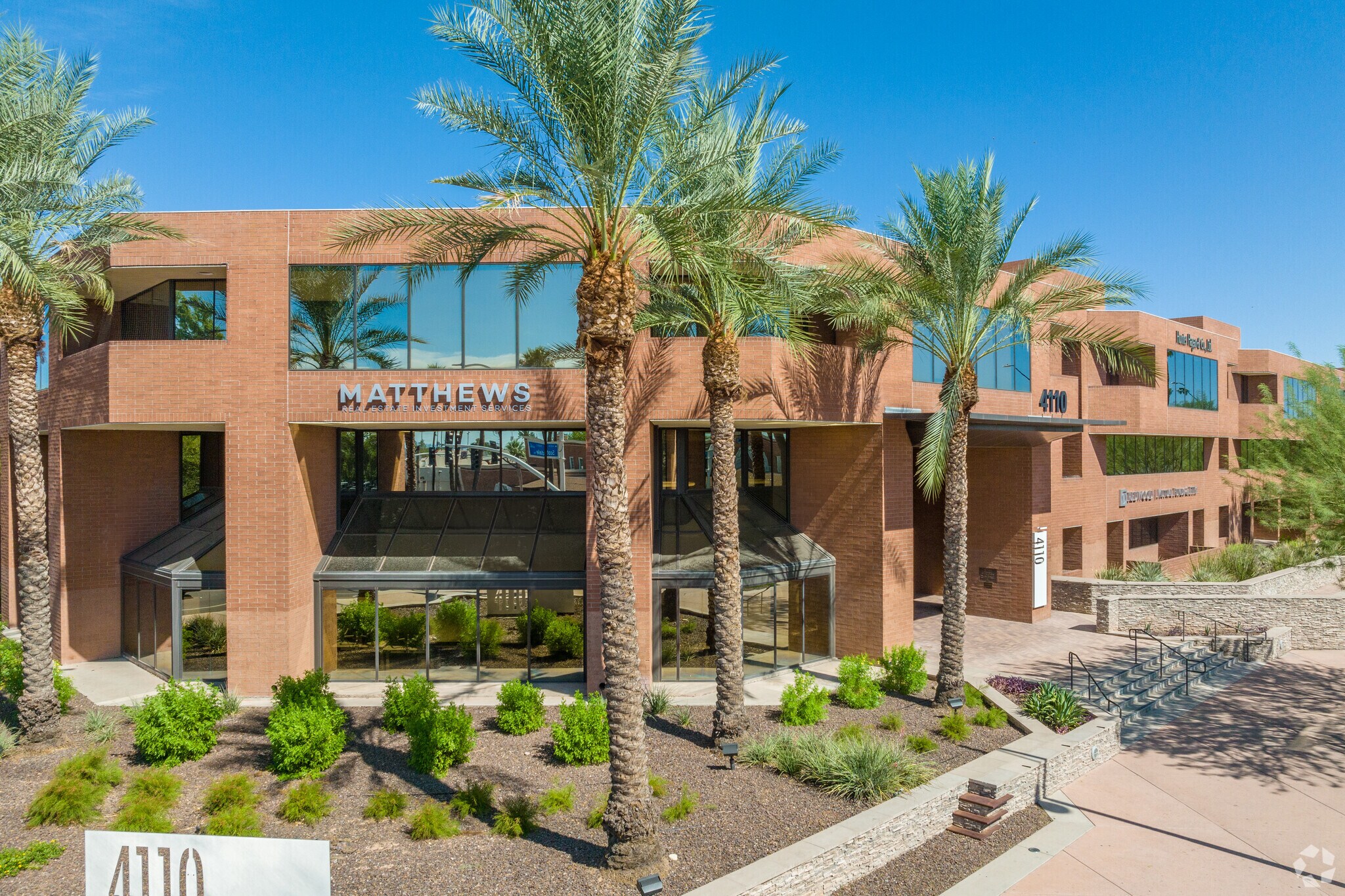 4110 N Scottsdale Rd, Scottsdale, AZ à louer Photo du bâtiment- Image 1 de 7