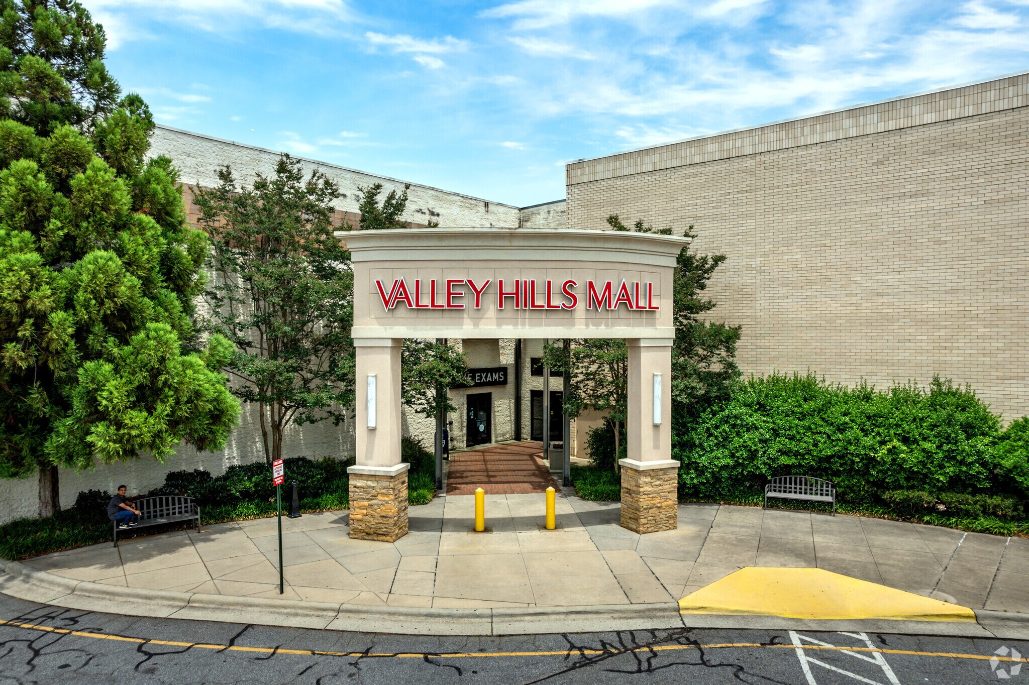 1960 US Highway 70 SE, Hickory, NC à louer Photo du bâtiment- Image 1 de 17