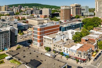 533 Rue Ontario E, Montréal, QC - AERIAL  map view