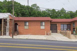 5091 Umbria St, Philadelphia PA - Services immobiliers commerciaux