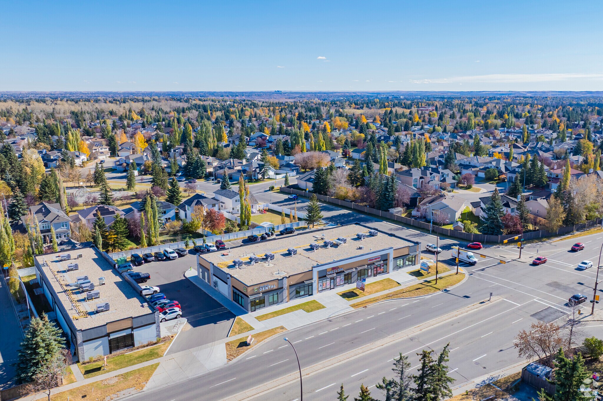 11808 24 St SW, Calgary, AB à vendre Aérien- Image 1 de 2