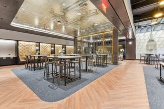 350 Fifth Ave, New York, NY à louer Photo du bâtiment- Image 2 de 4